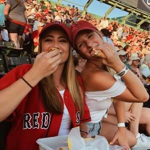 Meet your Posher, Michaela